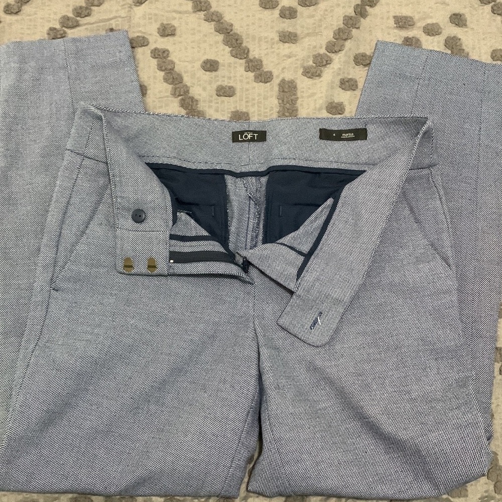 Size 4 Loft Cropped Marisa Fit